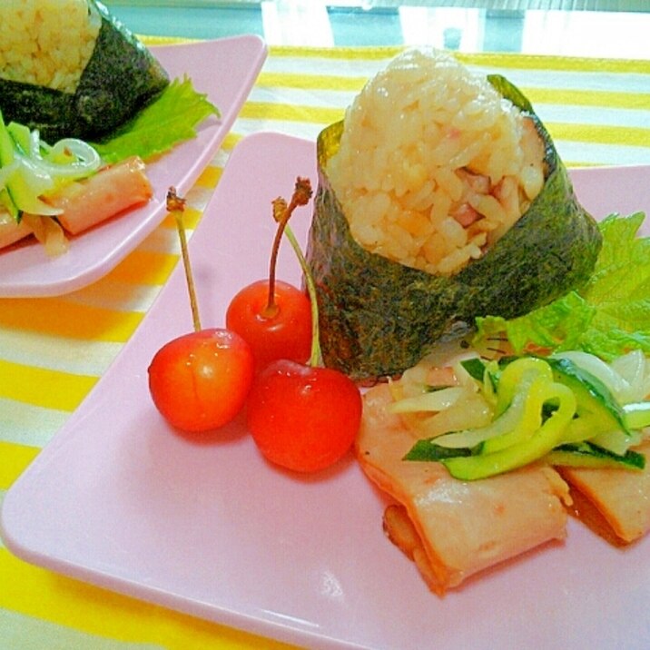 たこ飯おにぎり！子供達の朝ご飯♡